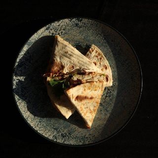 Quesadilla șnițel