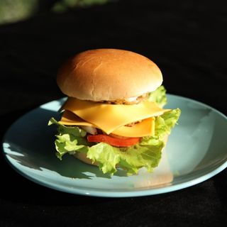 Dublu mini cheese burge