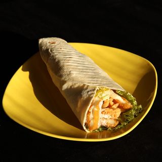 Șnițel dublu la lipie