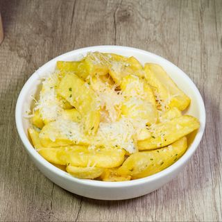 Cartofi cu usturoi si parmezan