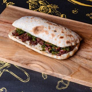 Beef Skirt + fries + Staropramen