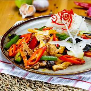 Cơm Thịt bò xào cay