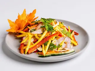 Nộm xoài tôm thịt