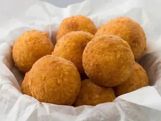 Tirokroketes
