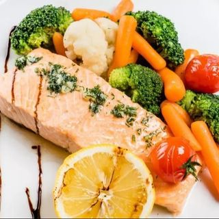 File de somon cu legume