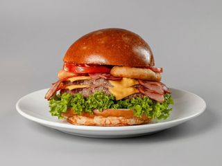 Burger cu gust