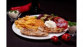 Piept de pui la grill cu cartofi