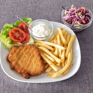 MENUIL ZILEI 1 : CIORBA DE BURTA + TOCHITURA PORC+2 CHIFLE PIINE