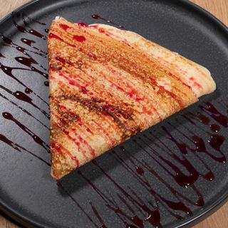 Clatita cu fistic +Nutella + 1 fruct