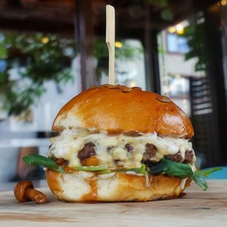 Trufe&Ciuperci burger [doar burger]
