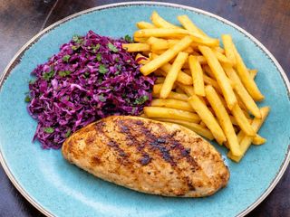 Meniu piept de pui grill si cartofi