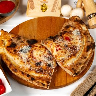 Pizza Calzone