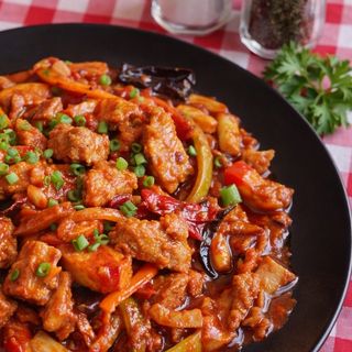 Tigaie picanta de pui 350 g