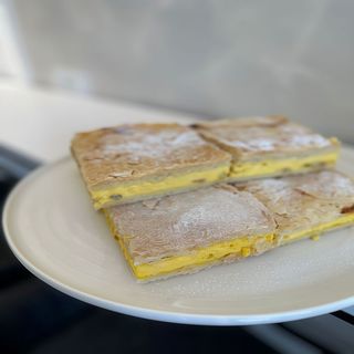 Placinta cu branza dulce