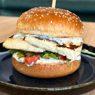 Halloumi Burger