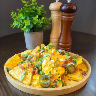 Loaded nachos