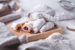 Biscuiti Cornulete cu Mar si Scortisoara, 200g