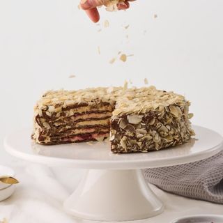 Tort de post cu vanilie si visina