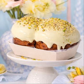 Cozonac cu cremă de fistic, 750g