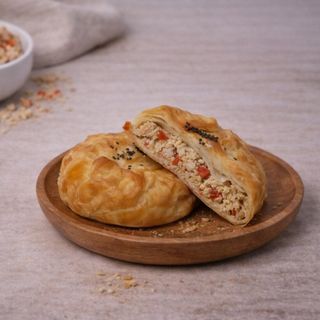 Plăcintă cu pui și ardei, 150 g