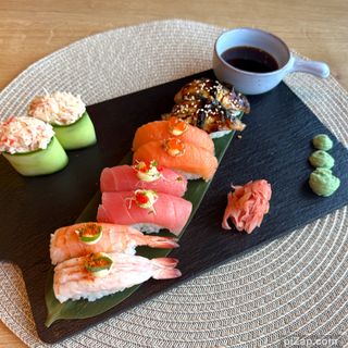 NIGIRI PLATE