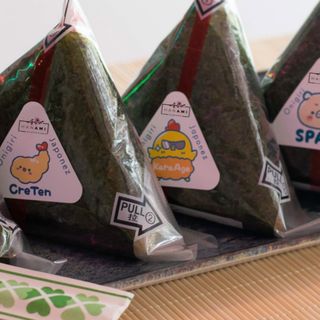ONIGIRI CU CREVETI TEMPURA