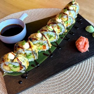 SPECIAL KARAAGE ROLL