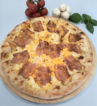 Pizza Carbonara Ø 32cm