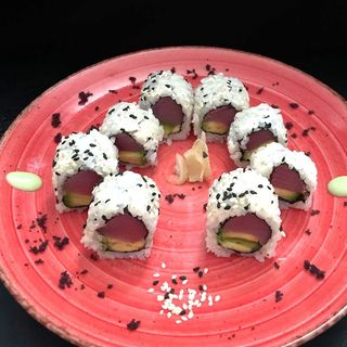 Ton cu avocado uramaki