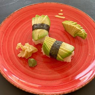 Avocado nigiri