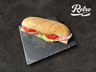 Sendviș cu salam prosciutto