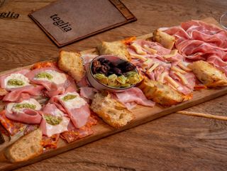 Tagliere salumi e formaggi 2 pers