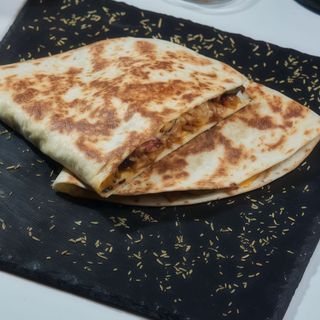 TORTILIA DURUK DE VITĂ + CLĂTITĂ CU CIOCOLATĂ 