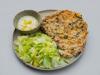 Snitel cu pui rumenit