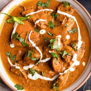 Pork Makhani / Curry de porc în sos roșu, unt și condimente