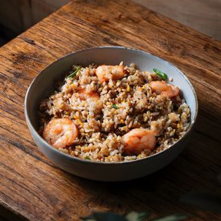 Egg fried rice with shrimp