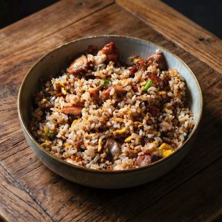 Egg fried rice with chicken