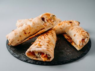 CRISPY SHAORMA ROLL + Pepsi