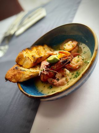 Creveti in sos de unt