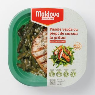 Fasole verde cu piept de curcan la gratar