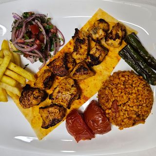 Tavuk şiş but - frigăriu pulpă de pui