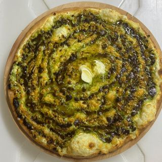 Pizza cu Labne- Bulbul Yuvasi