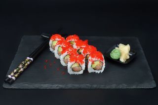Salmon avocado roll