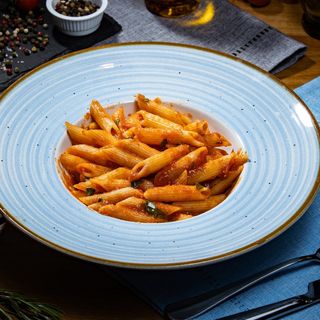 Penne cu sos de rosii