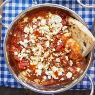 Creveti Saganaki