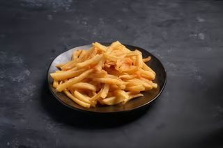 Cartofi proaspeti prajiti pe loc