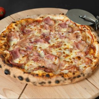 PIZZA cu MUSCHI FILE si Ciuperci