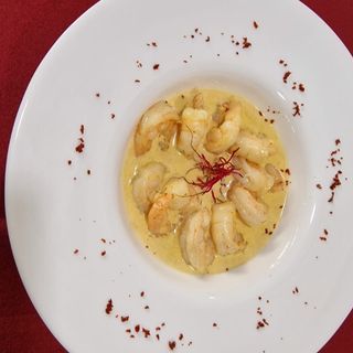 Creveti decorticați în sos de smântână cu ghimbir