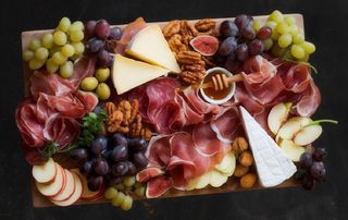 Platou brânzeturi pentru 2 persoane