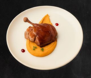 Pulpa de rață cu piure de cartofi dulci